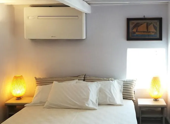 Casal Paleologos Mykonos Town